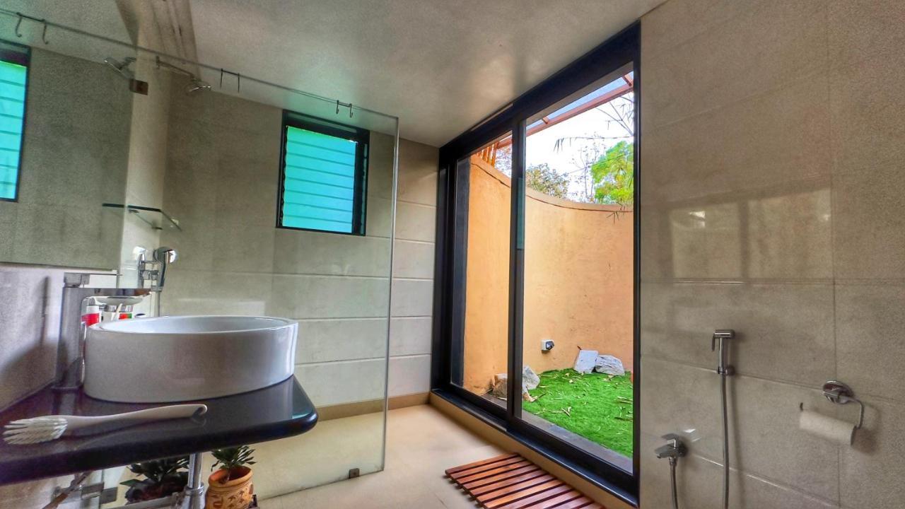 Peace Lily Cottage Карджат Экстерьер фото